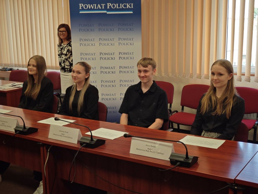 Pierwsza Sesja Młodzieżowej Rady Powiatu Polickiego