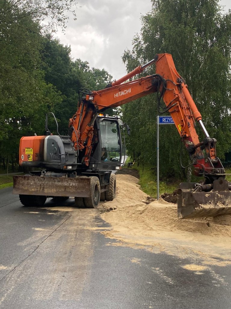 Ruszyły prace w Grzepnicy – inwestycja dla bezpieczeństwa i wygody mieszkańców