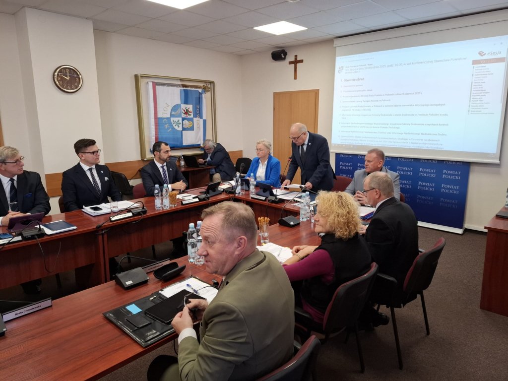 Podsumowanie XIV sesji Rady Powiatu w Policach