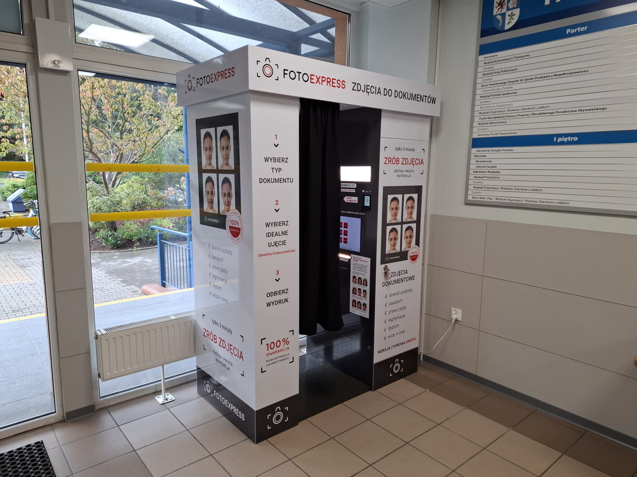 Fotobudka w naszym urzędzie – szybkie zdjęcia do dokumentów na miejscu