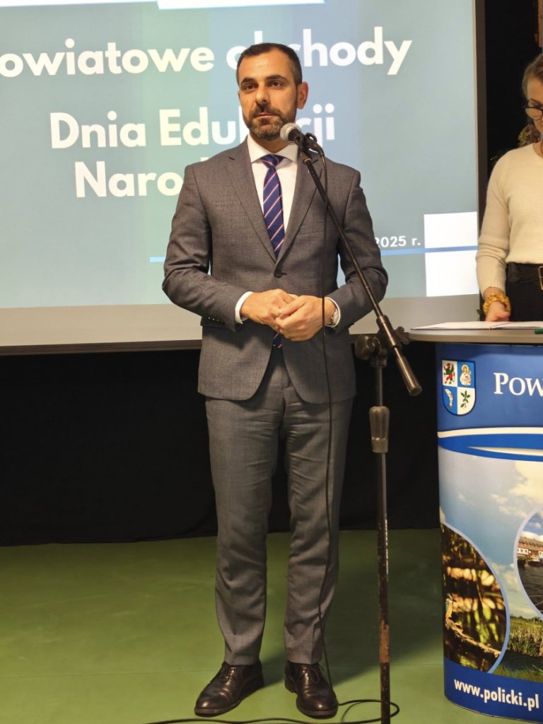 Powiatowe Obchody Dnia Edukacji Narodowej w SOSW im. Kawalerów Orderu Uśmiechu w Tanowie