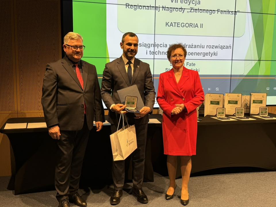 Starosta Policki odbiera nagrodę