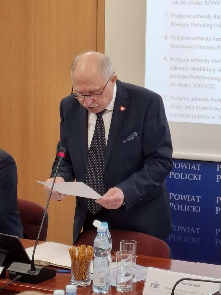 XVI sesja Rady Powiatu w Policach