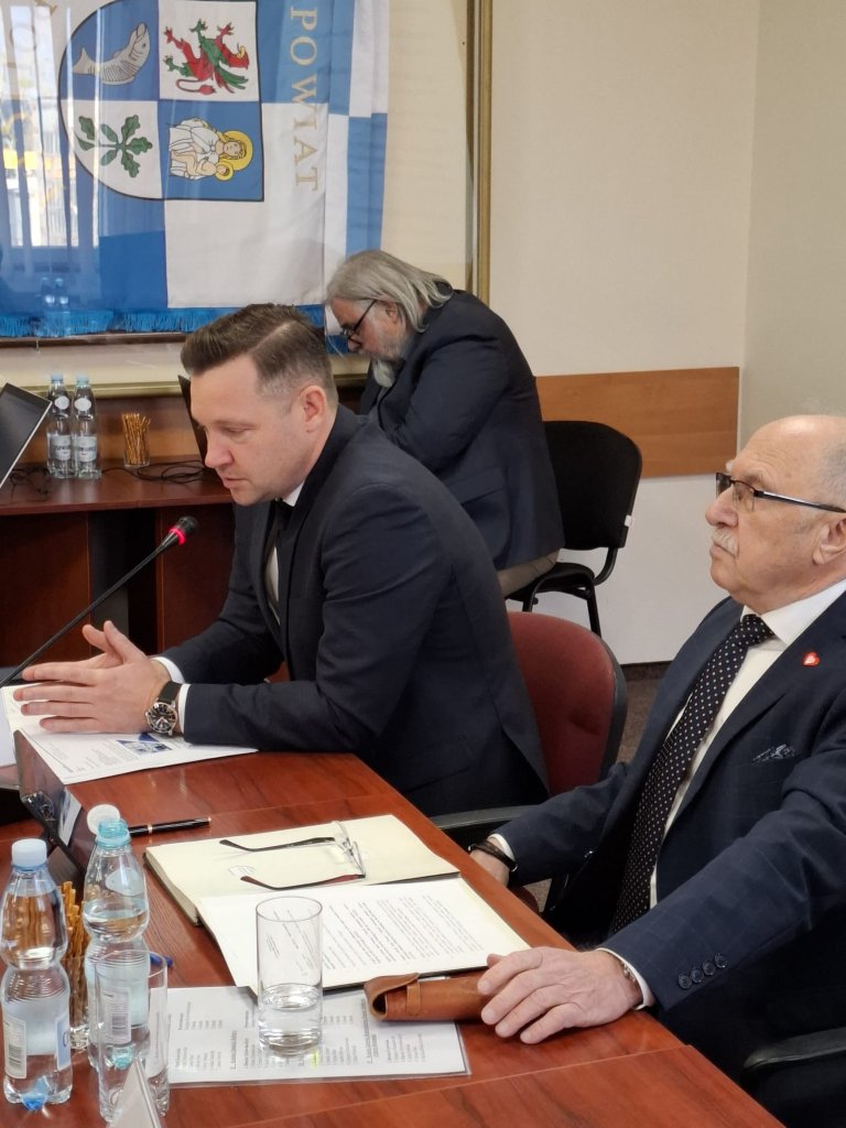 XVI sesja Rady Powiatu w Policach