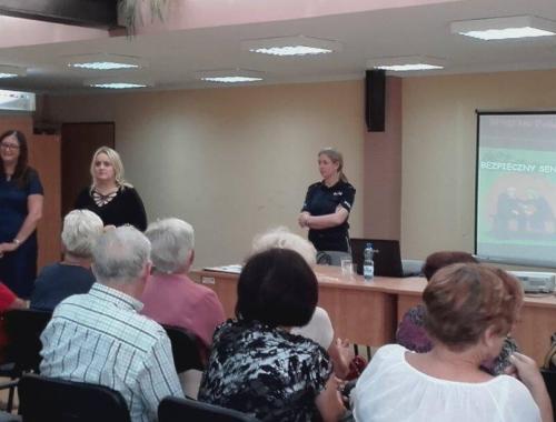 Bezpieczeństwo osób starszych pod kątem oszustw i manipulacji