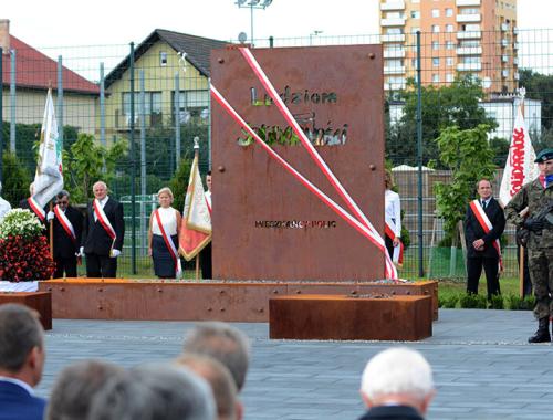 Odsłonięcie pomnika "Ludziom Solidarności"