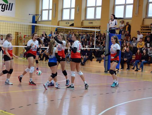 Drużyna SMS Police wygrywa w pierwszym meczu sezonu!