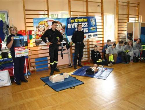 Będąc świadkiem wypadku, nie bądź gapiem    - zadziałaj i pomóż poszkodowanym!