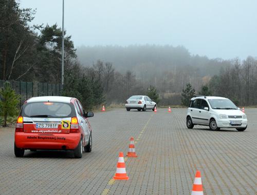 Doskonalili technikę bezpiecznej jazdy