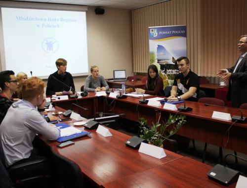 Listopadowa sesja Młodzieżowej Rady Regionu w Policach