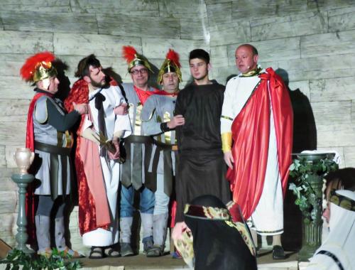 Misterium Męki Pańskiej w ruinach klasztoru