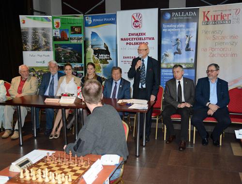 XXXII Międzynarodowy Memoriał Szachowy im. T. Gniota rozpoczęty