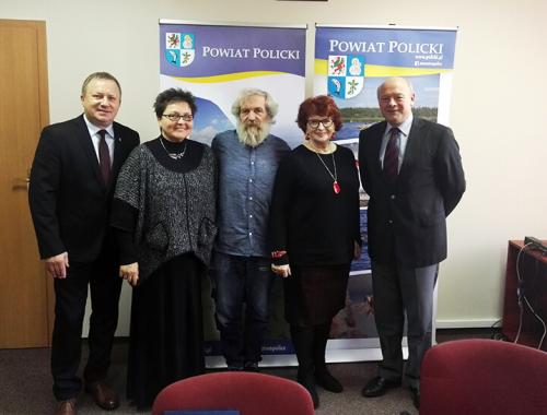 Olek Doba z wizytą w Starostwie Powiatowym