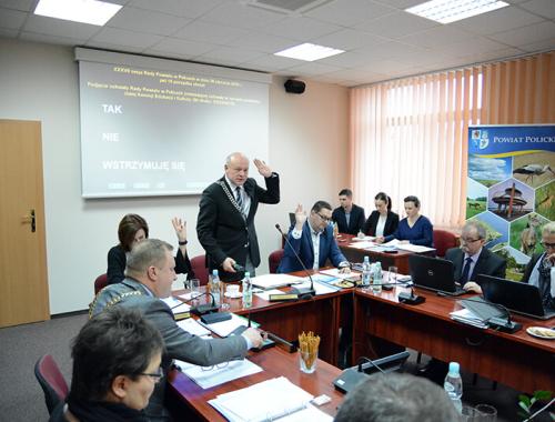 XXXVII sesja Rady Powiatu w Policach