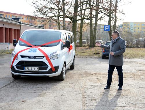 Nowy bus dla SOSW nr 1 w Policach