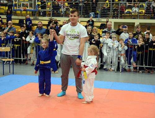 600 zawodników w IV Turnieju Swanson Cup