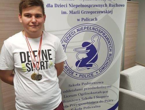 Pływacki sukces wychowanka SOSW nr 1 w Policach