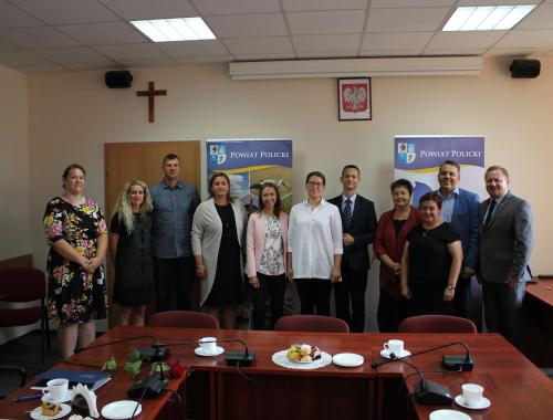 Wręczenie aktów nadania dla nauczycieli