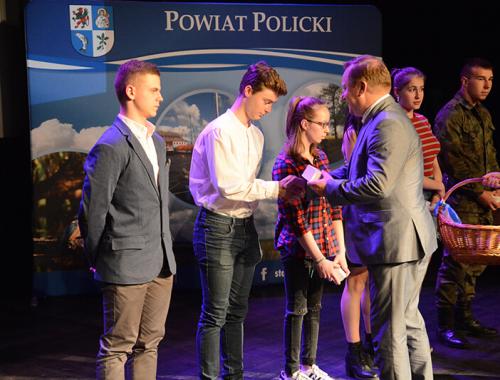 Nagrodziliśmy uczniów podczas IV Powiatowej Gali Laureatów