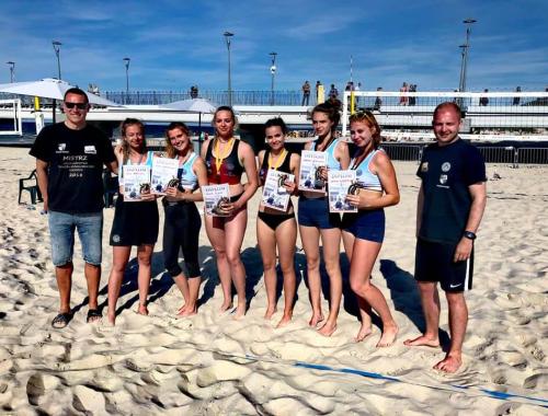 Zawodniczki klubu UKS SMS Police najlepsze w województwie zachodniopomorskim. Są awanse do Półfinału Mistrzostw Polski w Siatkówce Plażowej!