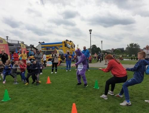 Festyn rodzinny    "Żyj zdrowo i Sportowo" dla mieszkańców Mierzyna i okolic