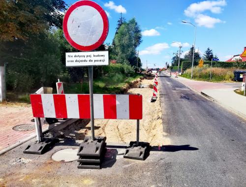 Trwa przebudowa ulicy Długiej w Mierzynie