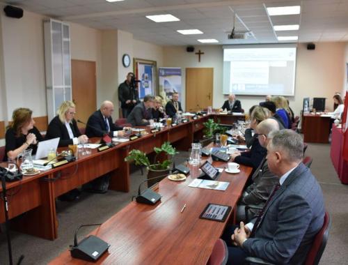 XV sesja Rady Powiatu w Policach