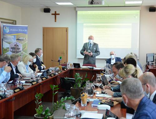 XIX sesja Rady Powiatu w Policach