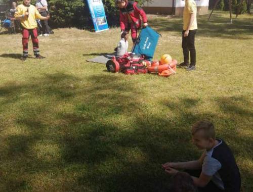 Występy artystyczne w placówce opiekuńczo-wychowawczej w Policach