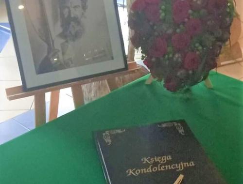 Księga kondolencyjna
