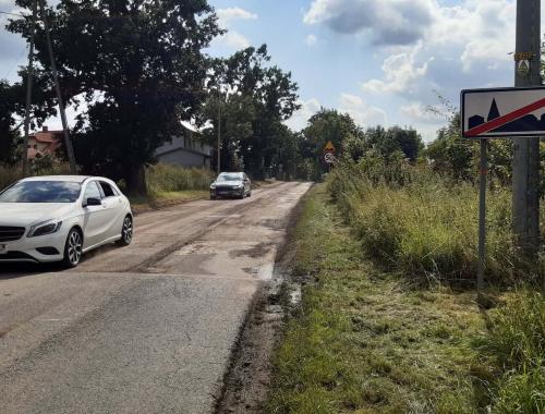 Rozpoczął się remont nawierzchni drogi powiatowej Nr 3927Z Szczecin - Siadło Górne na trzech odcinkach