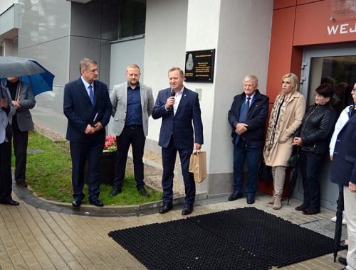 Nadanie imienia Eugeniusza Przybysza hali Ośrodka Sportu i Rekreacji w Policach