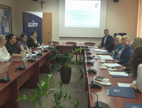 Spotkanie robocze dotyczące utworzenia w Powiecie Polickim szkoły branżowej I stopnia lub klasy patronackiej w szkole branżowej I stopnia