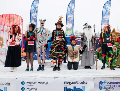 W minioną niedzielę już po raz 9. odbył się Bieg Mikołajkowy w Policach