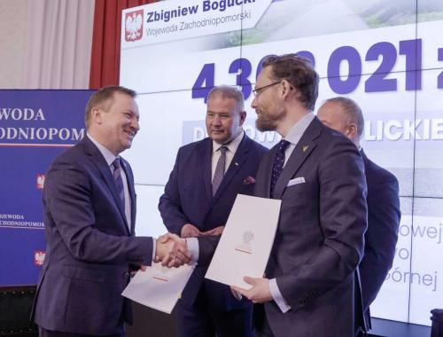 Dofinansowanie na rozbudowę drogi powiatowej Nr 3916Z na odcinku Bezrzecze - Wołczkowo w ciągu ul. Koralowej i Górnej