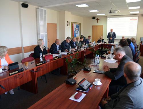 XLII sesja Rady Powiatu w Policach