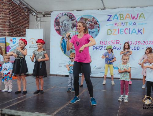 "Zabawa kontra dzieciaki" w Przecławiu