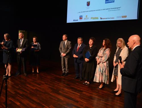 Wyróżnienie dla Powiatu Polickiego podczas konferencji naukowo – historycznej pt. „70 lat rehabilitacji społecznej osób z dysfunkcją wzroku na Pomorzu Zachodnim”