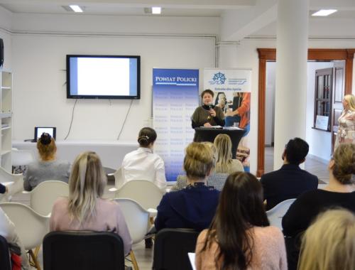 Seminarium pt. "Jak aktywizować cudzoziemców i rozwiązywać ich problemy"