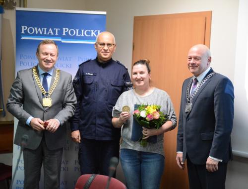 Przyznano kolejną nagrodę Starosty Polickiego "Postawa godna naśladowania"