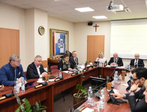 Budżet Powiatu Polickiego na 2023 rok uchwalony