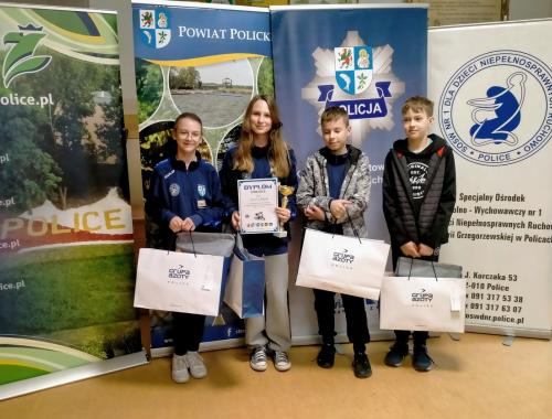 Uczniowie ze Szkoły Podstawowej nr 9 w Policach najlepsi w powiatowym etapie Turnieju Wiedzy o Bezpieczeństwie w Ruchu Drogowym