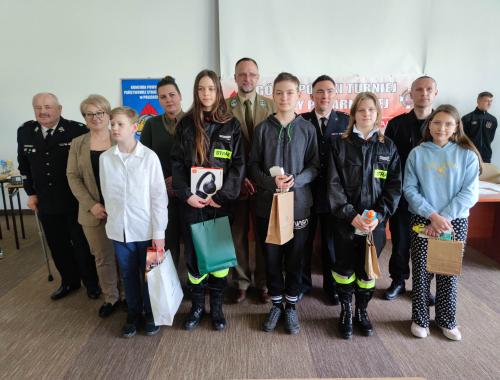 Powiatowy etap Ogólnopolskiego Turnieju Wiedzy Pożarniczej "Młodzież Pomaga"