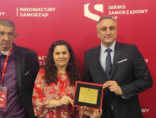 Powiat Policki wyróżniony w konkursie Innowacyjny Samorząd za projekt "Kampania na rzecz osób z zaburzeniami psychicznymi - Świat widziany oczami choroby ... o ludziach z MARZENIAMI"