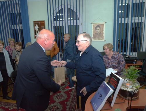 Wystawa malarstwa Stefana Towpychy „Retrospekcje"