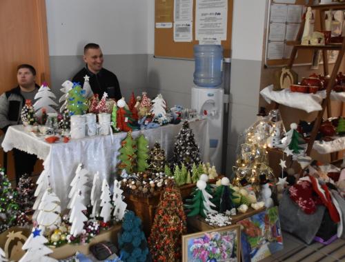 Zapraszamy na kiermasz świąteczny w Starostwie Powiatowym w Policach