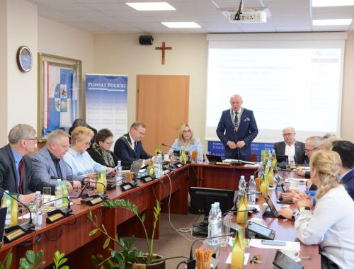 LXIII sesja Rady Powiatu w Policach