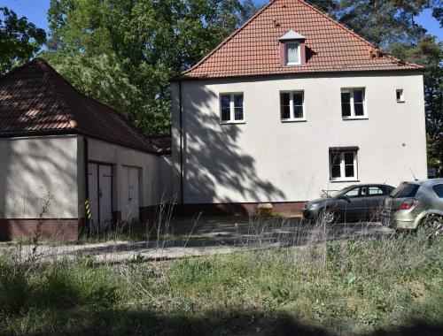 Przetarg ustny nieograniczony na sprzedaż nieruchomości Powiatu Polickiego działka nr 23/1 w Policach