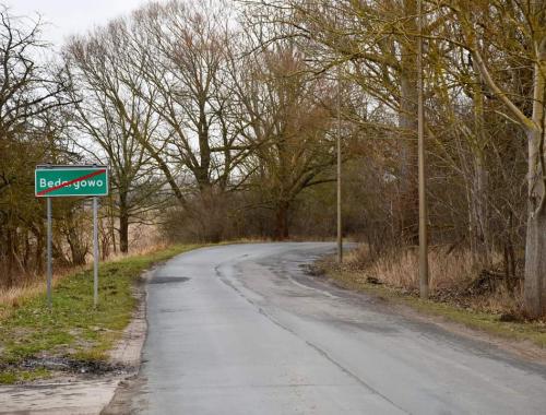 Utwardzimy pobocze na drodze pomiędzy Warzymicami a Będargowem