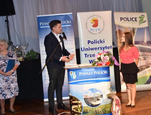 Chór Kameralny Polickiego Uniwersytetu Trzeciego Wieku ma już 15 lat